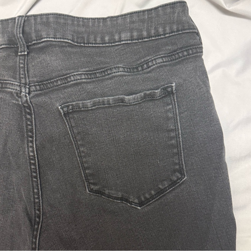 Old Navy High Rise Super Skinny Size 22 Short Jeans - Picture 9 of 10